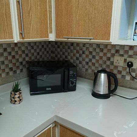 Al Shadi Apartments Yanbu Esterno foto