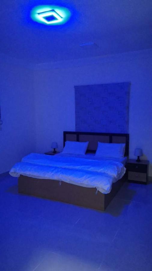 Al Shadi Apartments Yanbu Esterno foto