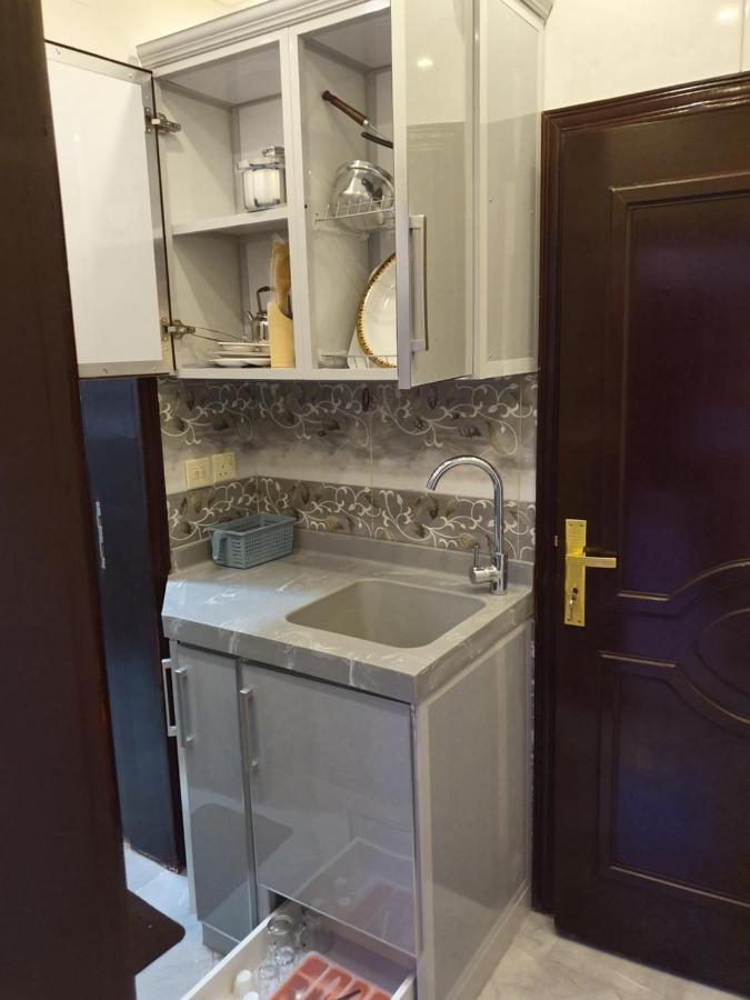 Al Shadi Apartments Yanbu Esterno foto