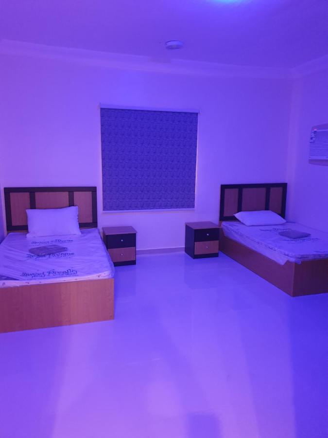 Al Shadi Apartments Yanbu Esterno foto